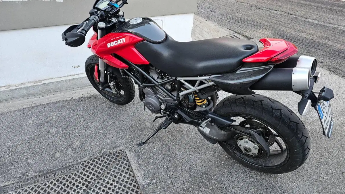 Ducati Hypermotard 796 (2012)  (3)