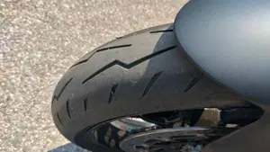 Ducati Streetfighter V2 S (2025 - 26)  (10)