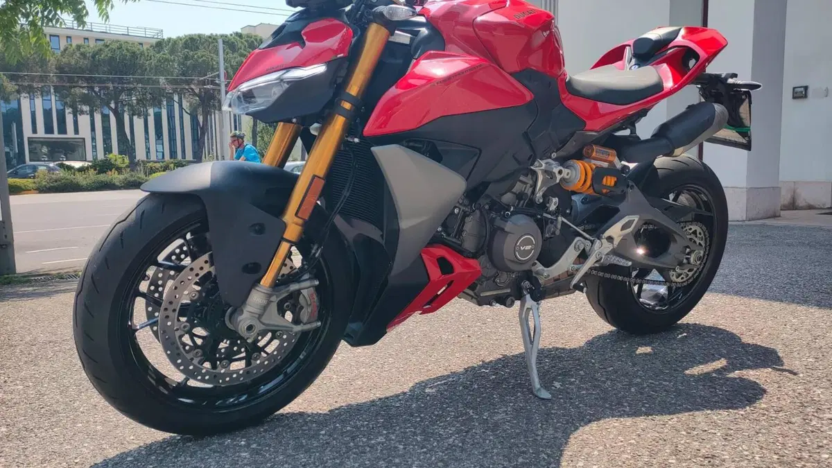 Ducati Streetfighter V2 S (2025 - 26)  (4)