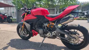 Ducati Streetfighter V2 S (2025 - 26)  (3)