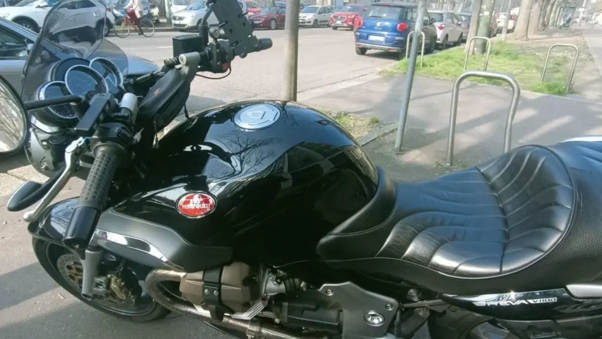 Moto Guzzi Breva V 1100 i.e.  (5)