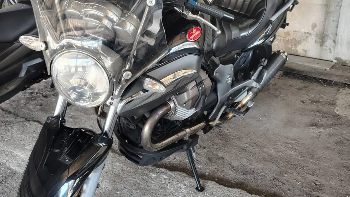 Moto Guzzi Breva V 1100 i.e.  (6)