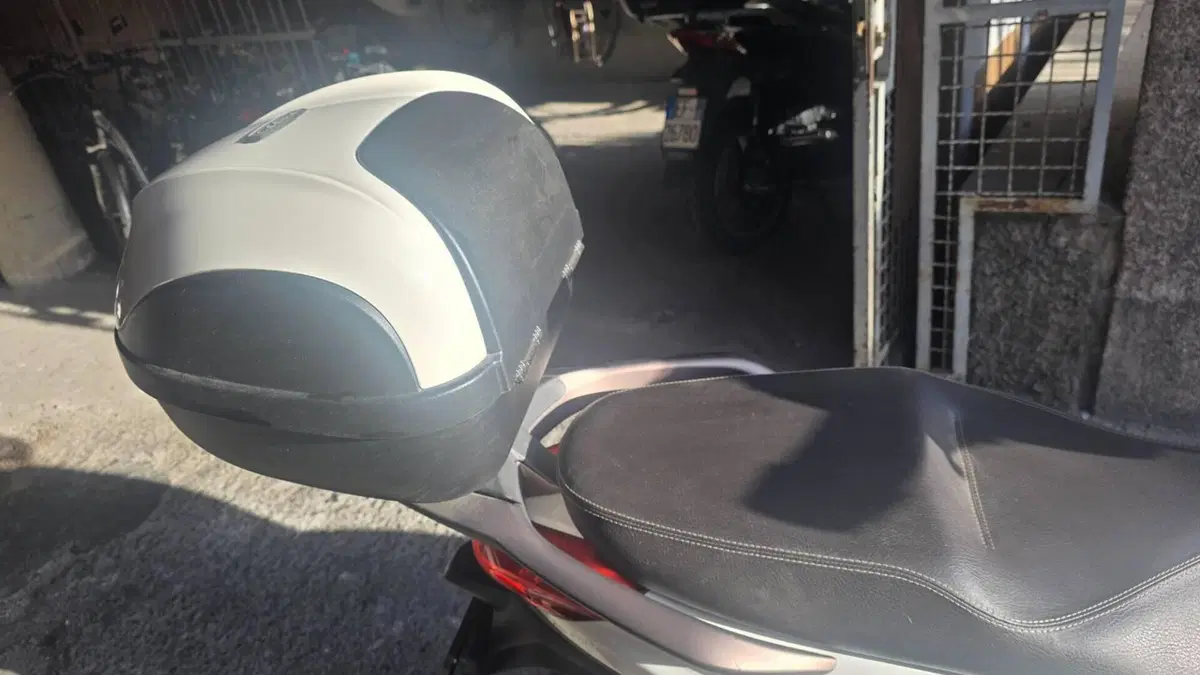 Piaggio Medley 150 ABS (2021 - 25)  (4)