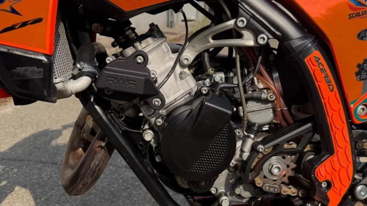 KTM 125 SX (2025)  (7)