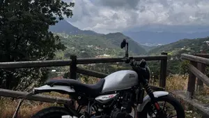 Royal Enfield Guerrilla 450 (2024 - 26)  (5)