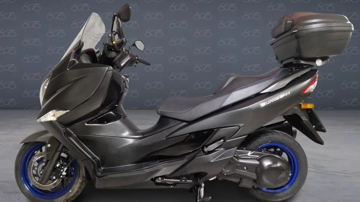 Suzuki Burgman 400 (2022 - 24)  (3)