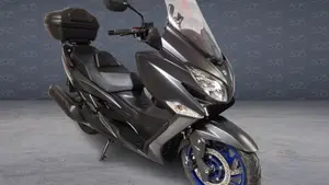 Suzuki Burgman 400 (2022 - 24)  (2)