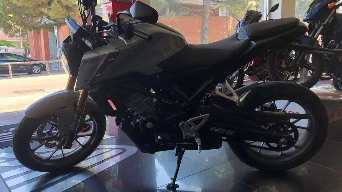 Honda CB 125 R (2021 - 23)  (3)