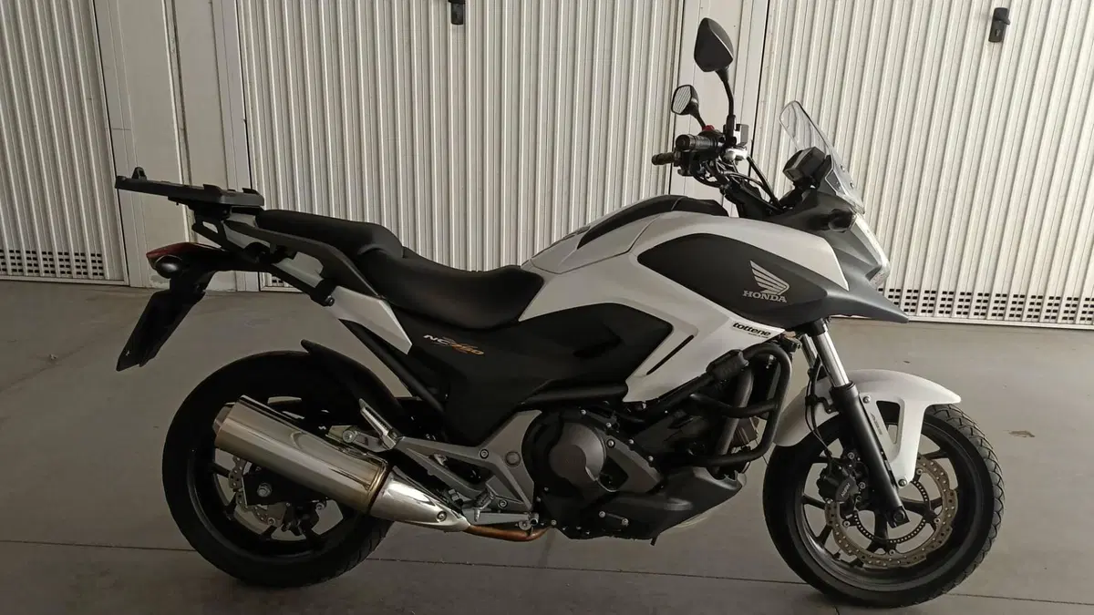 Honda NC 750 X DCT ABS (2014 - 15)  (2)