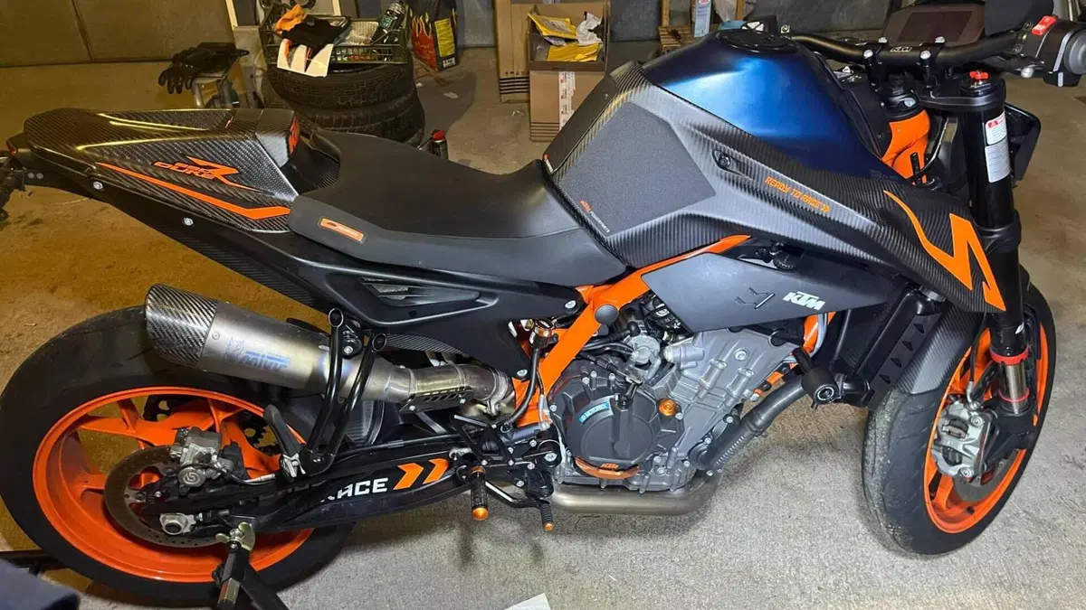 KTM 890 Duke R (2022 - 23)  (6)
