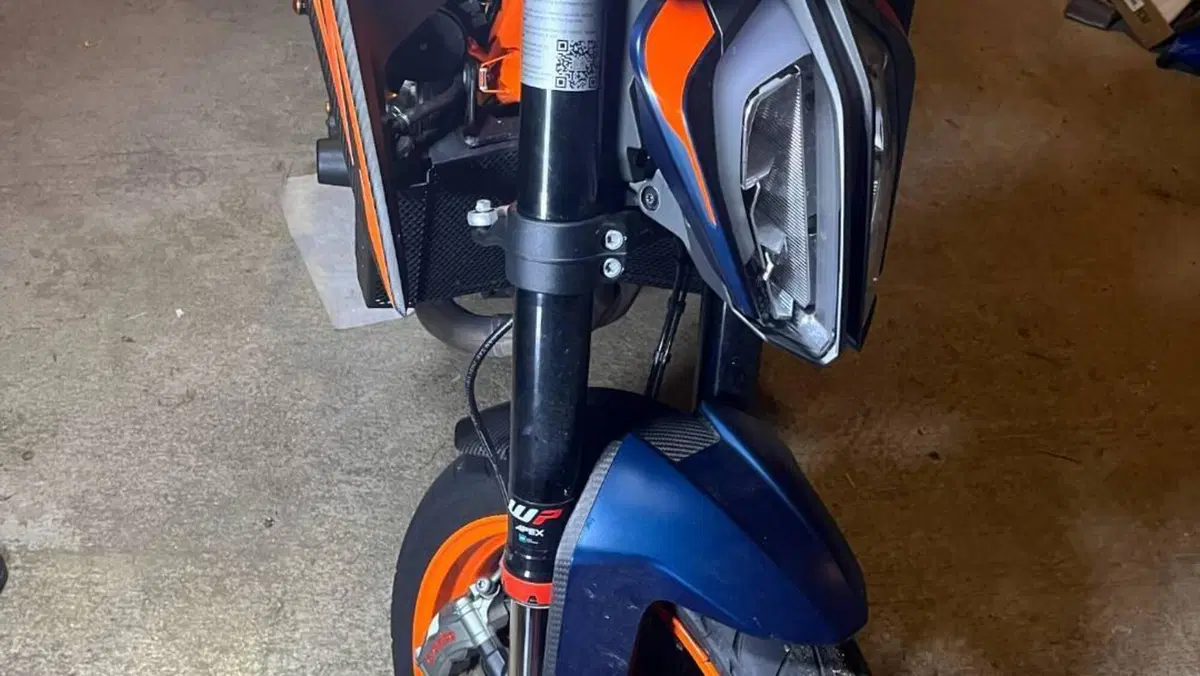 KTM 890 Duke R (2022 - 23)  (7)