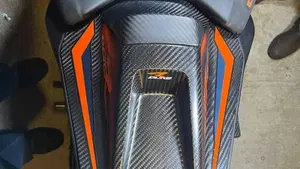 KTM 890 Duke R (2022 - 23)  (8)