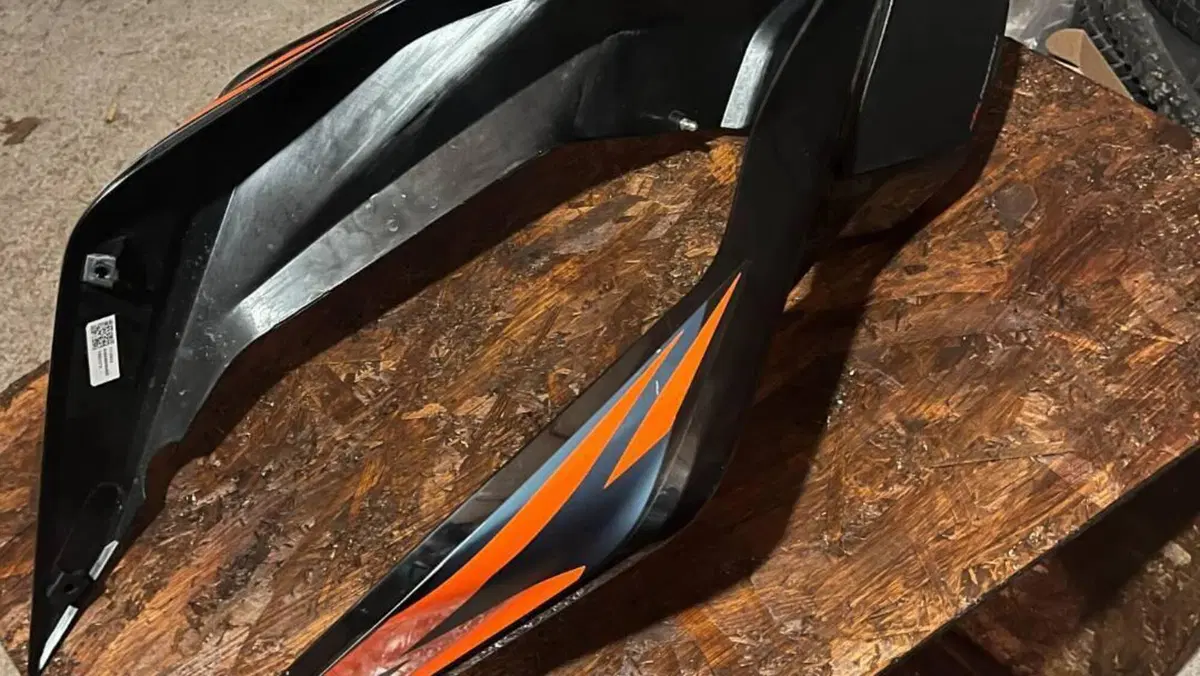 KTM 890 Duke R (2022 - 23)  (20)