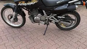 Honda   (4)