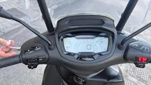 Piaggio Beverly 400 S ABS-ASR (2021 - 24)  (8)