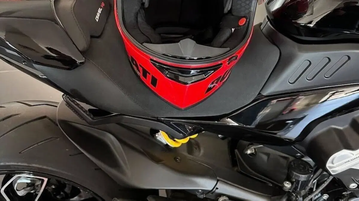 Ducati Diavel V4 (2023 - 26)  (4)
