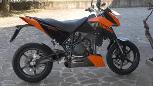 KTM 690 Duke (2007 - 09)  (2)