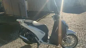 Honda SH 150i ABS (2013 - 16)  (4)