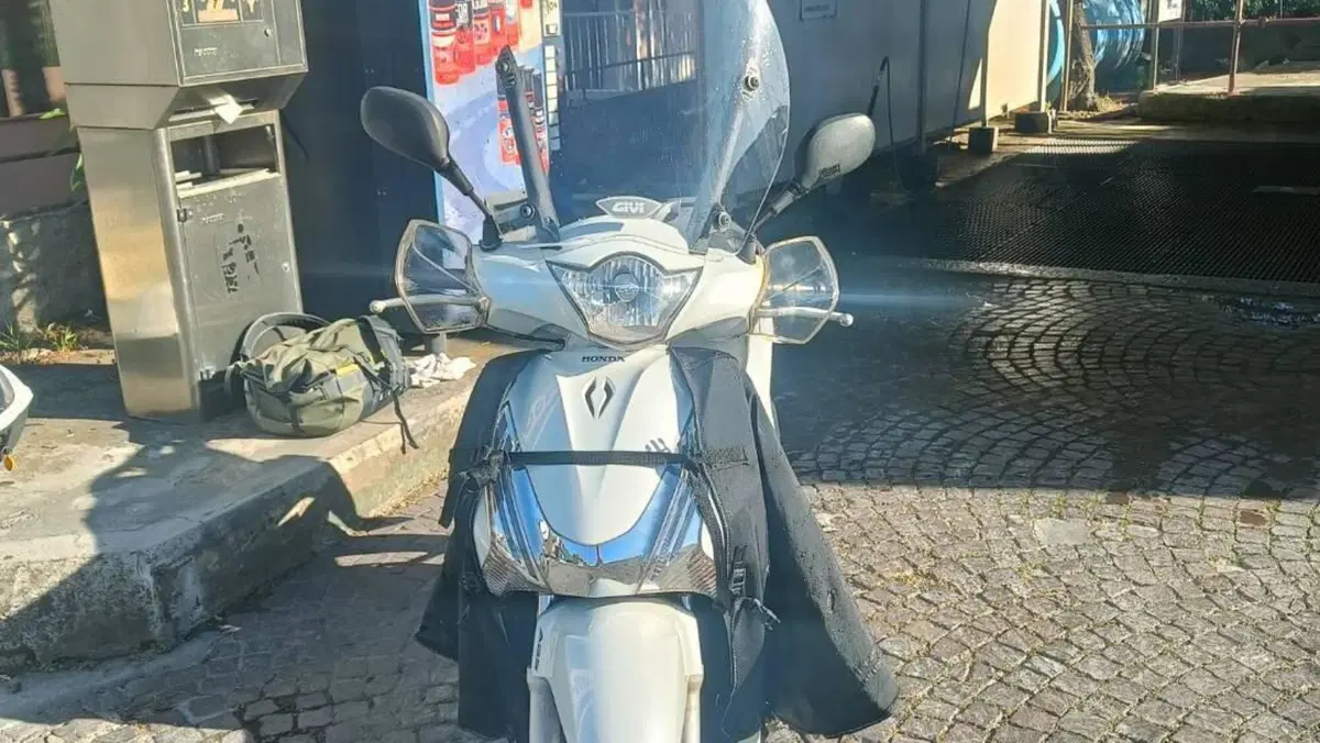 Honda SH 150i ABS (2013 - 16)  (5)