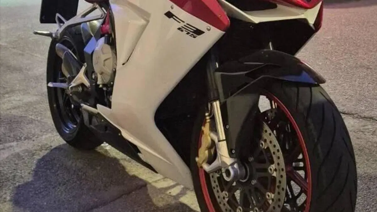 MV Agusta F3 675 EAS ABS (2011 - 17)  (2)