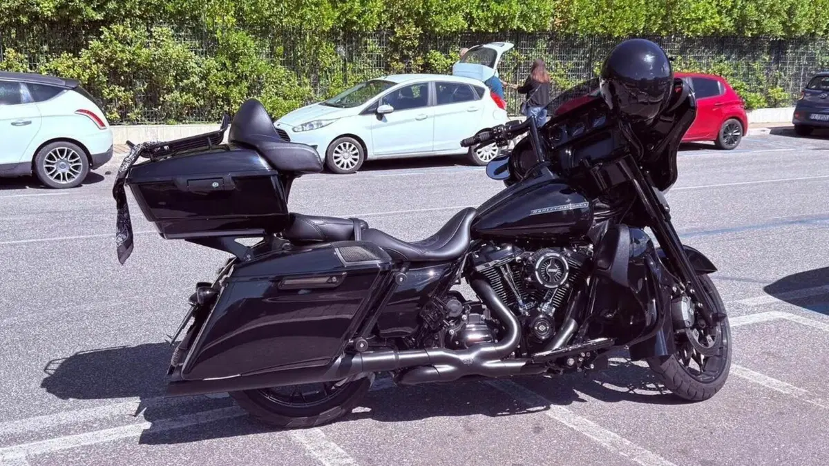 Harley-Davidson 114 Street Glide Special (2019 - 20) - FLHXS  (3)