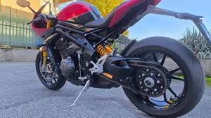 Triumph Speed Triple 1200 RR (2022 - 26)  (2)
