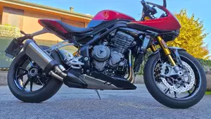 Triumph Speed Triple 1200 RR (2022 - 26)  (5)