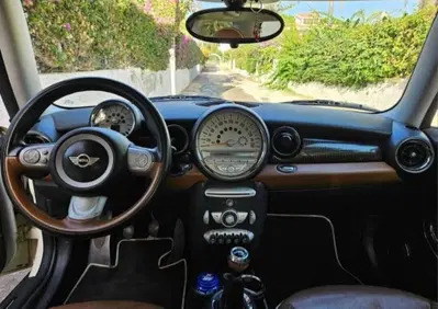MINI Mini 1.6 16V Cooper 50 Mayfair (4)