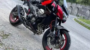 Kawasaki Z 800 e ABS (2012 - 16)  (4)