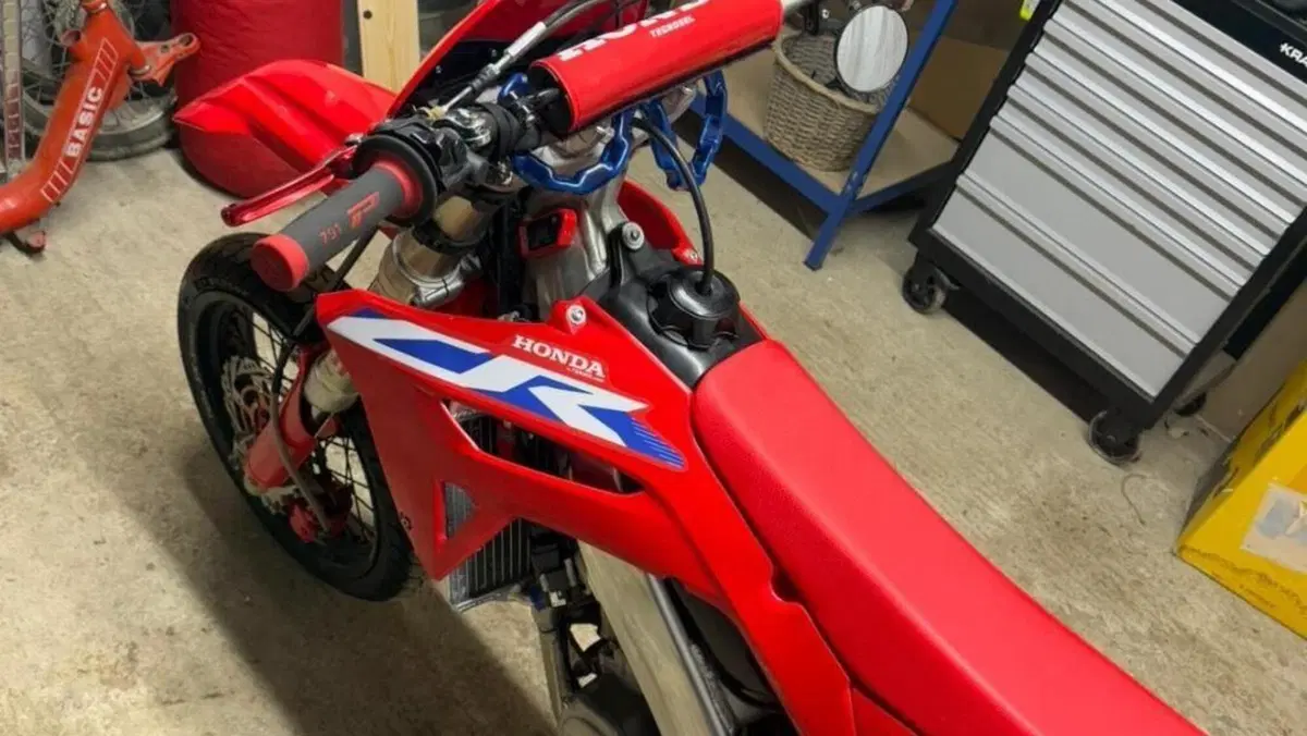 Honda CR 125 R Motard (2000 - 02)  (4)