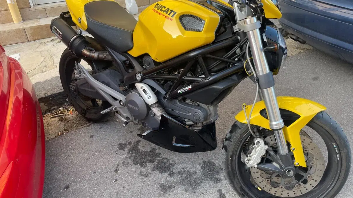 Ducati Monster 696 (2008 - 13)  (5)