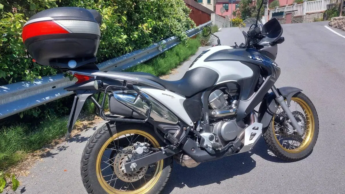 Honda Transalp XL 700 V (2007 - 2013)  (3)
