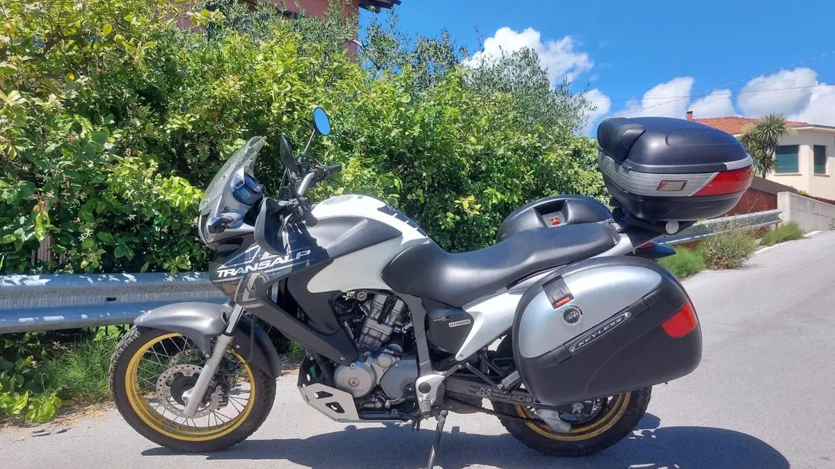 Honda Transalp XL 700 V (2007 - 2013)  (6)