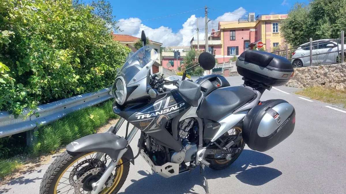 Honda Transalp XL 700 V (2007 - 2013)  (7)