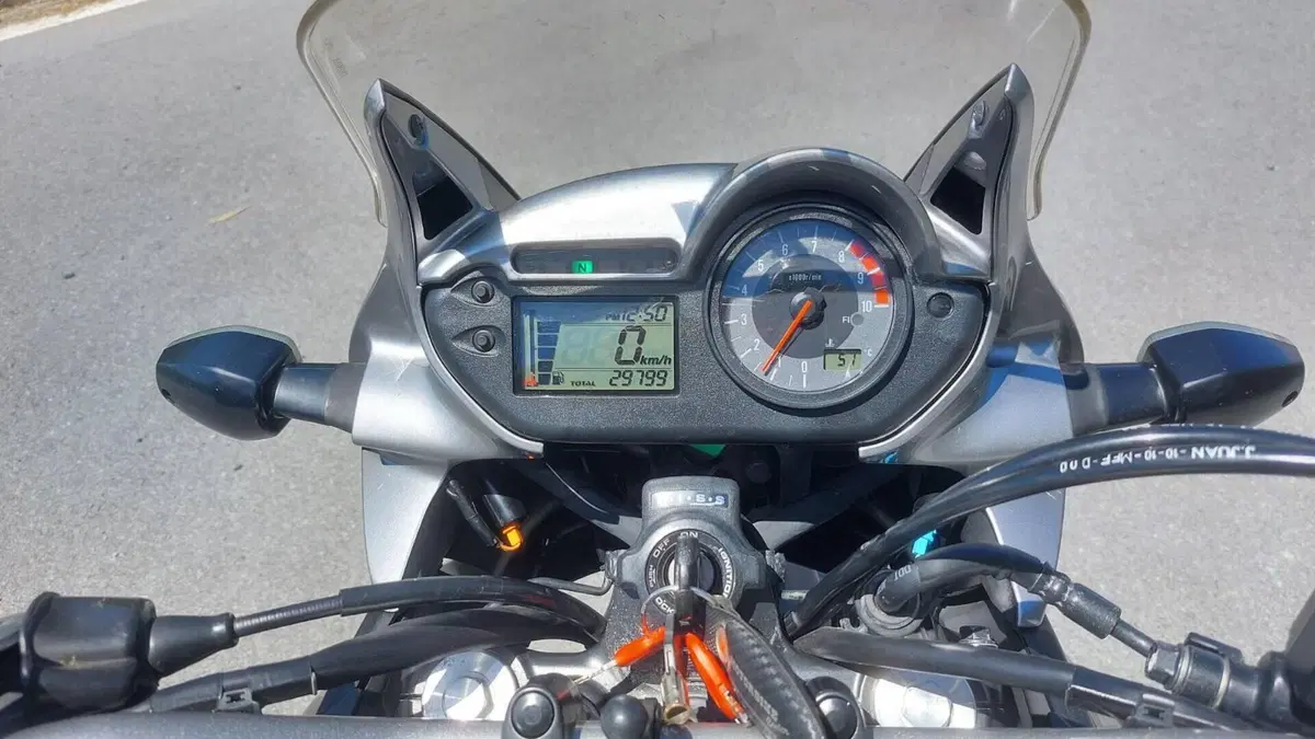 Honda Transalp XL 700 V (2007 - 2013)  (8)