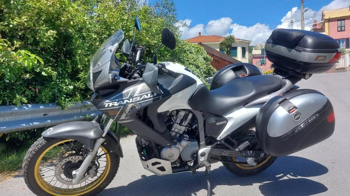 Honda Transalp XL 700 V (2007 - 2013)  (9)