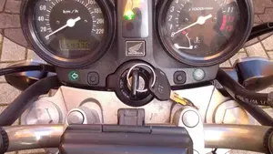 Honda CBF 600 N (2005- 11)  (7)