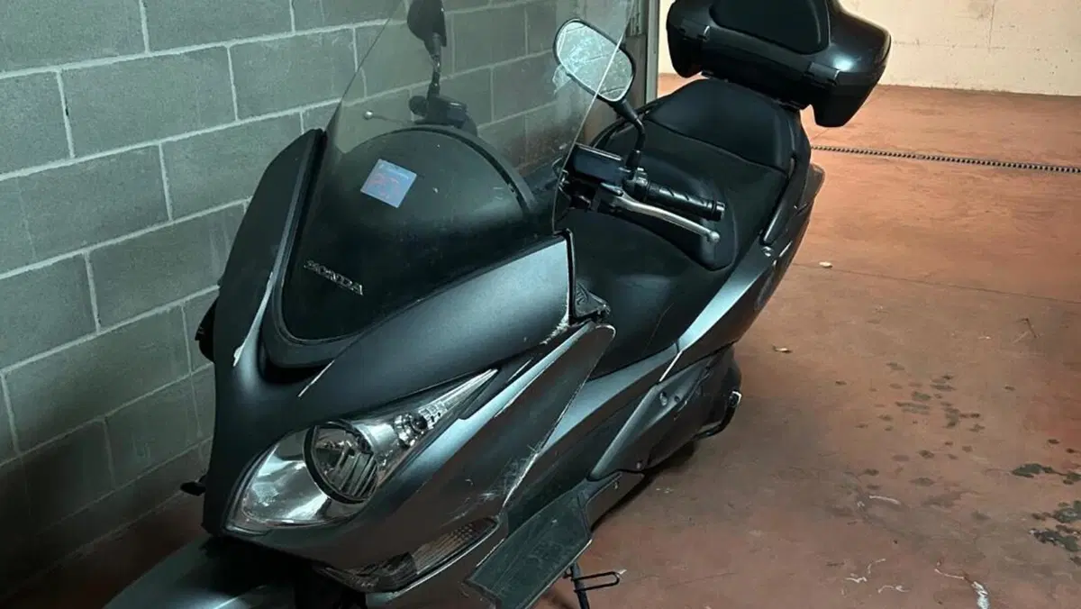Honda Silver Wing 400 (2006 - 09)  (2)