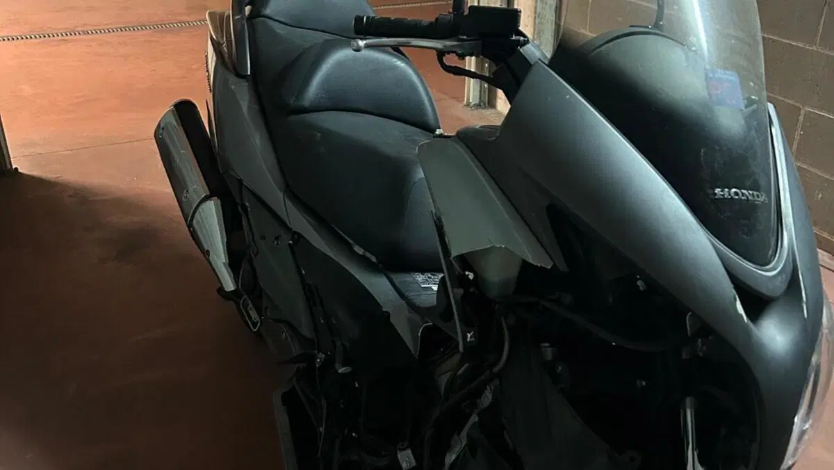 Honda Silver Wing 400 (2006 - 09)  (3)