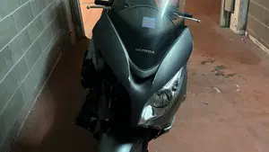 Honda Silver Wing 400 (2006 - 09)  (4)