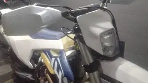 Husqvarna FE 250 (2018)  (3)