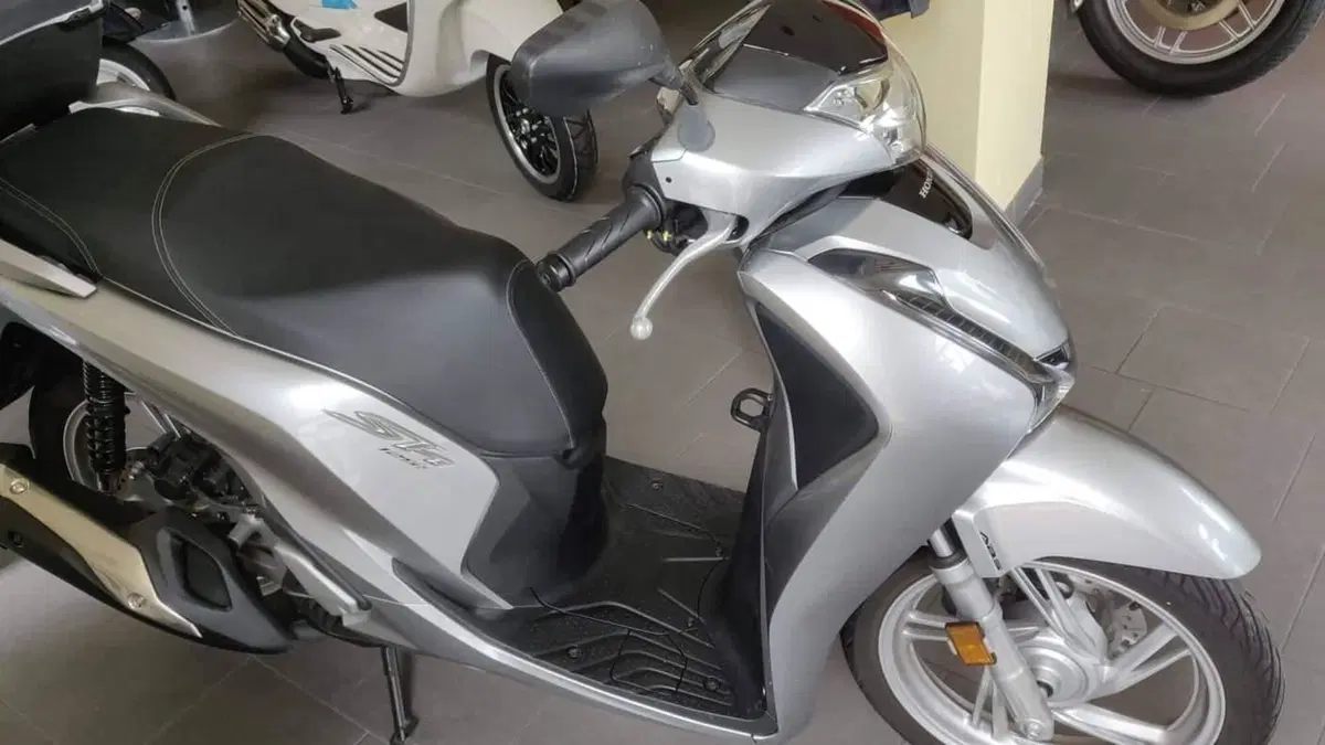 Honda SH 125i (2017 - 19)  (2)