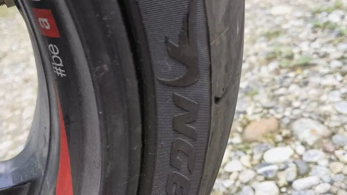 Aprilia Shiver 900 ABS (2017 - 18)  (4)