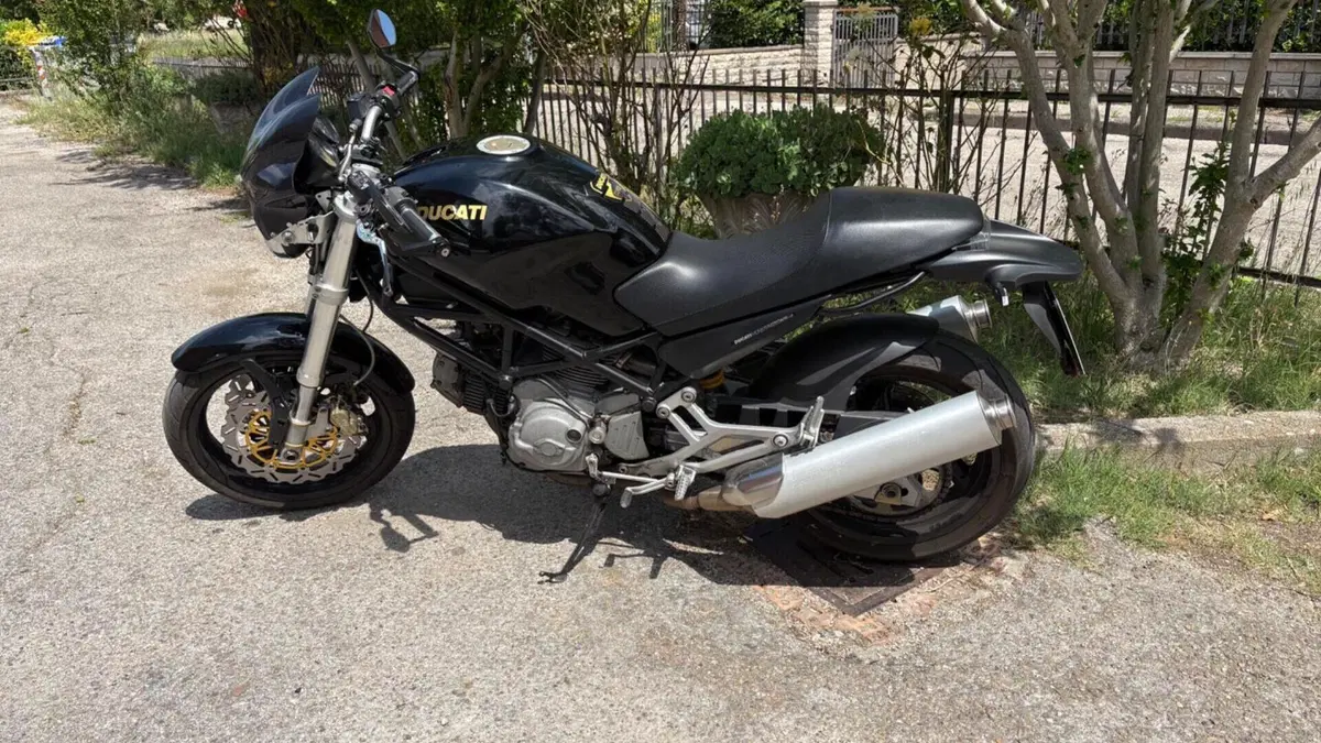 Ducati Monster 620 Dark (2003 - 06) 