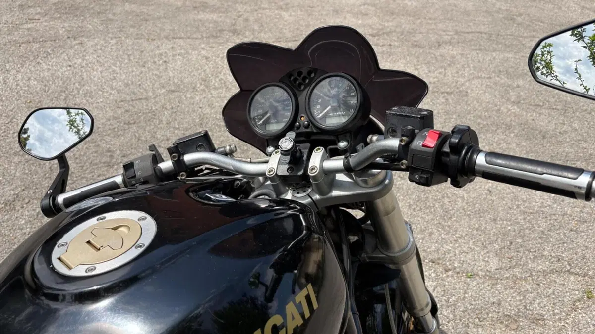 Ducati Monster 620 Dark (2003 - 06)  (5)