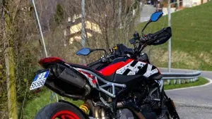Ducati Hypermotard 950 RVE (2022 - 25)  (4)