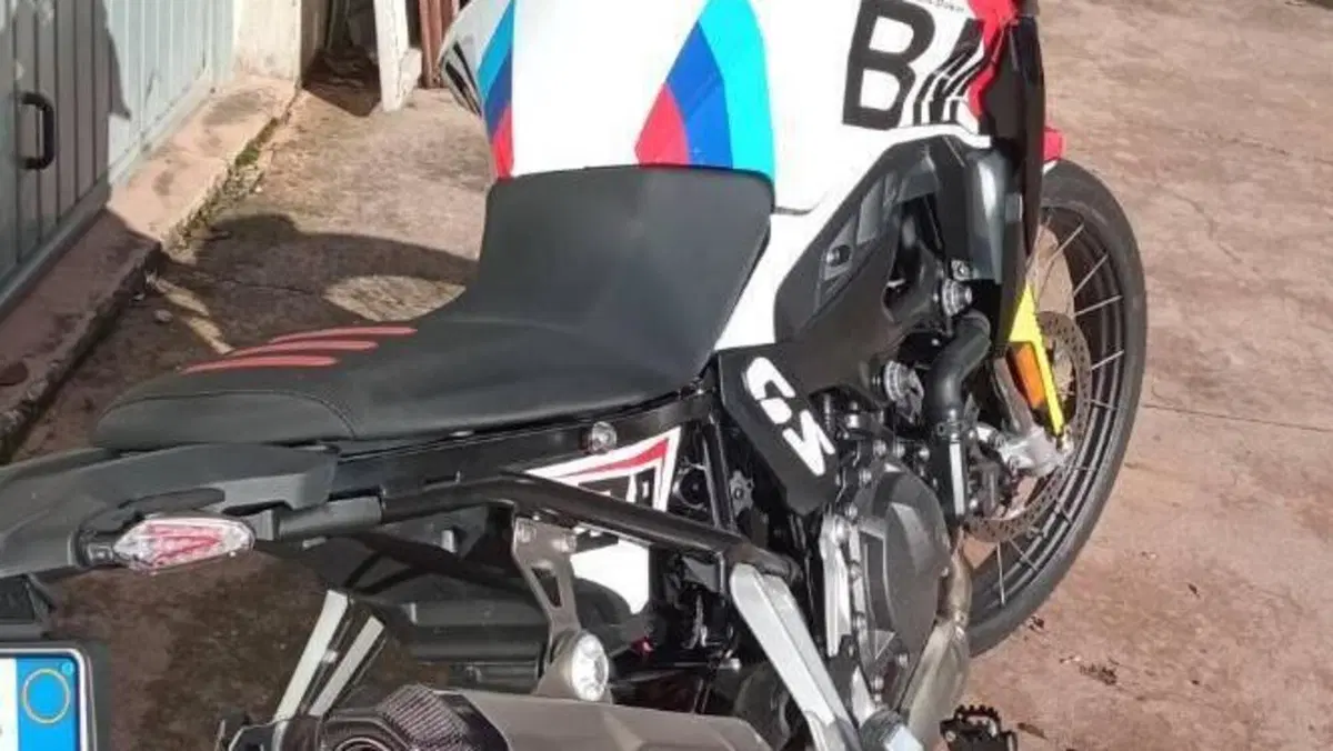 Bmw F 900 GS (2024 - 26)  (2)