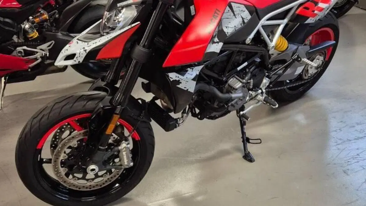 Ducati Hypermotard 950 RVE (2022 - 25)  (5)