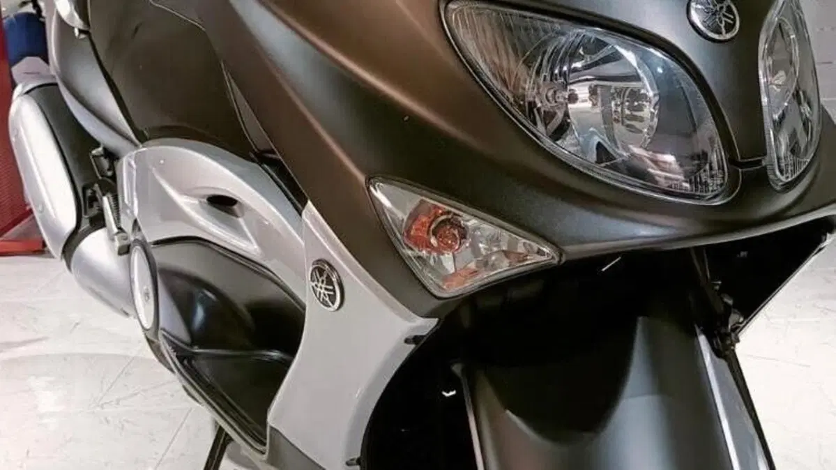 Yamaha T-Max 500 Black Max (2006 - 07)  (2)