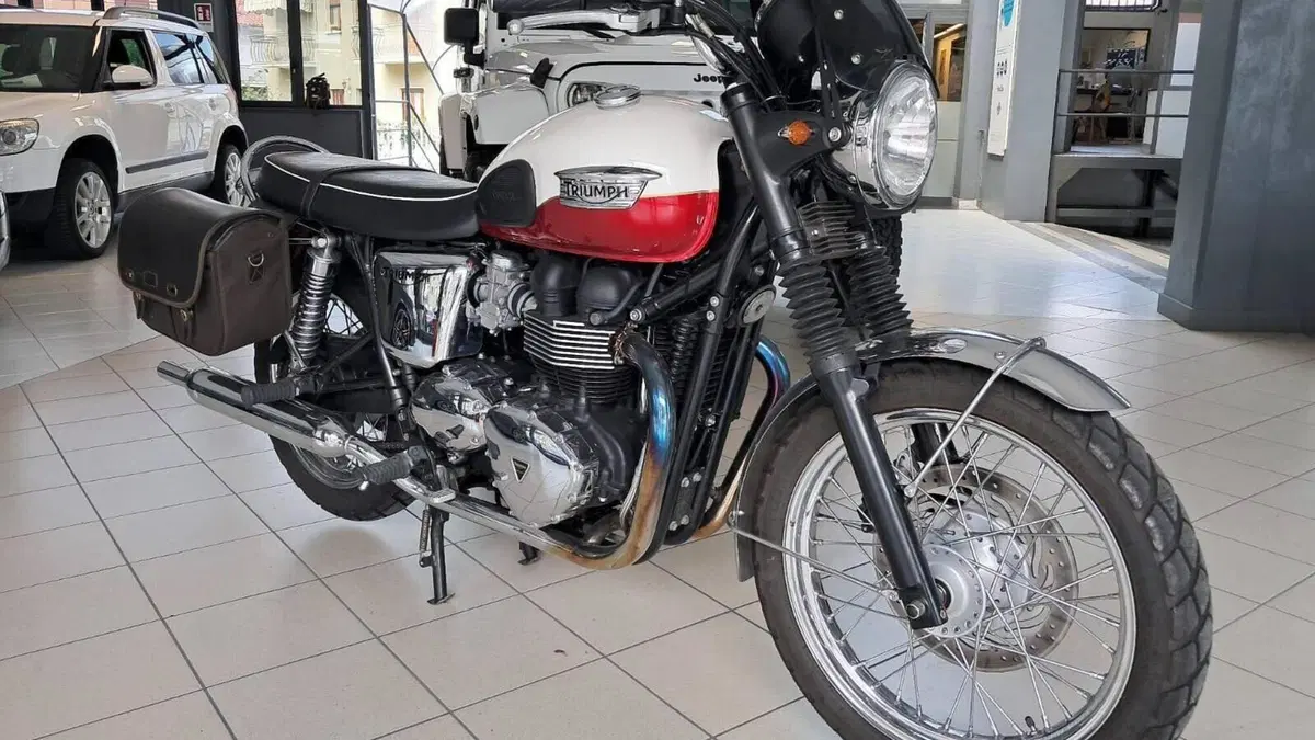Triumph Bonneville T100 (2008 - 16) 